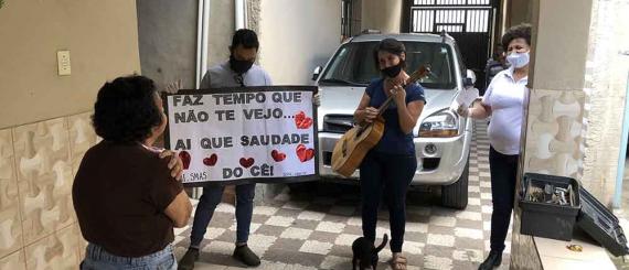 Ação valoriza e emociona idosos ipatinguenses em momento de isolamento (2).jpg
